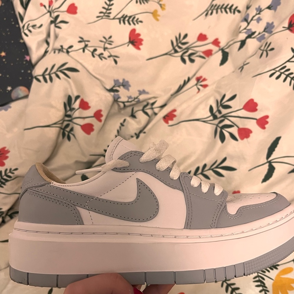 jordan 1 low elevate wolf grey